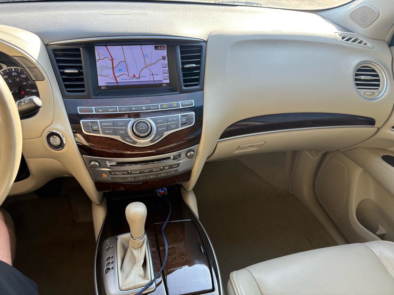 Used 2013 INFINITI JX35 AWD w/ Premium Pkg image 11