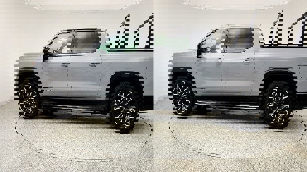 Used 2025 GMC Sierra EV Denali AWD/4WD image 8