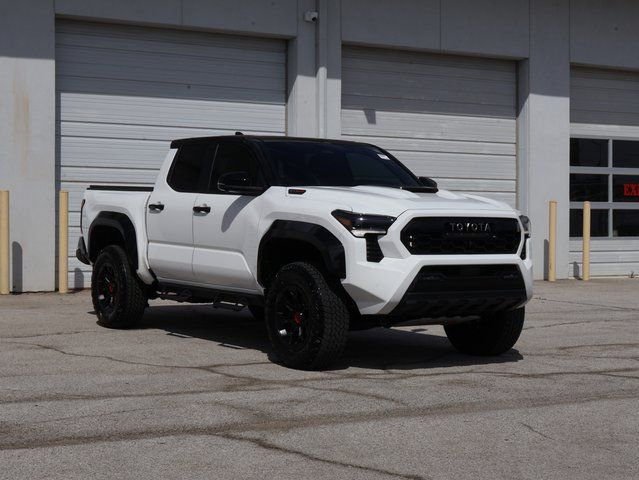 Used 2024 Toyota Tacoma TRD Pro image 1