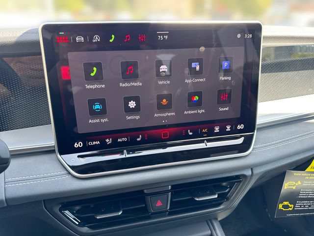 New 2026 Volkswagen Tiguan SE R-Line FWD image 20