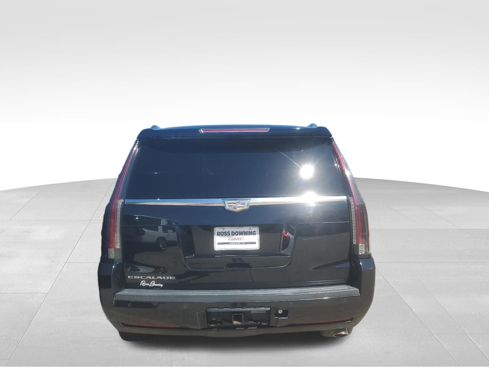 Used 2016 Cadillac Escalade Luxury image 5