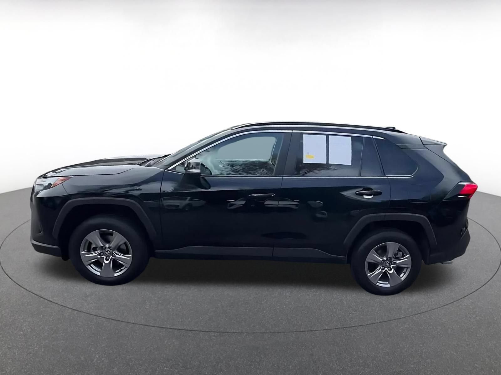 Used 2024 Toyota RAV4 XLE w/ Convenience Package AWD/4WD image 8