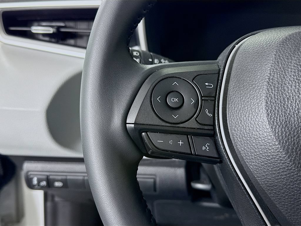Certified 2025 Toyota Corolla XSE FWD image 20