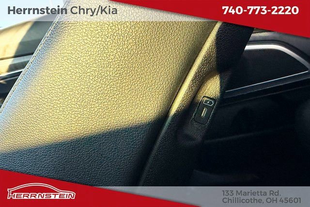 Used 2024 Kia Telluride EX w/ EX Captain's Chair Package image 23