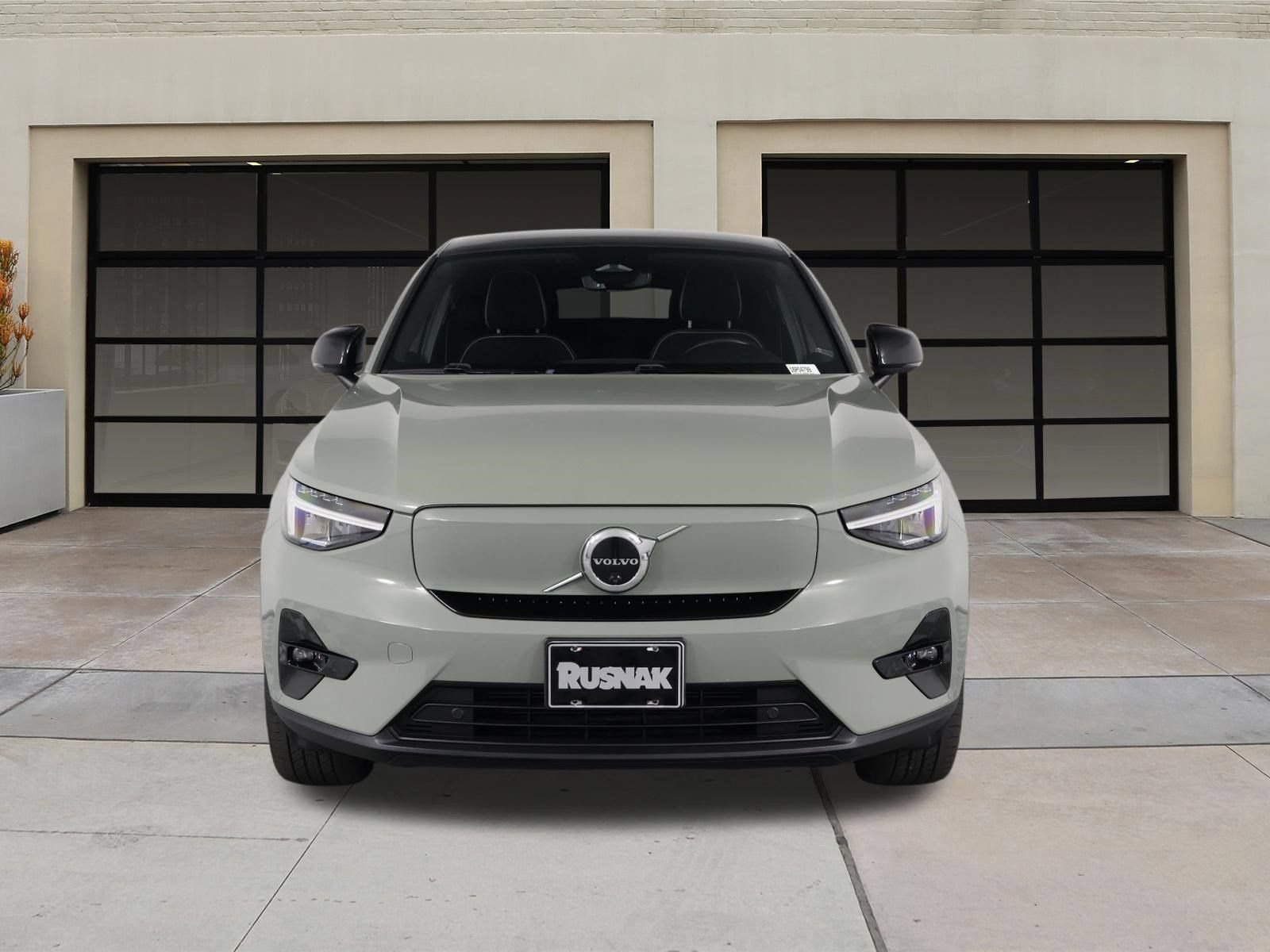 Used 2023 Volvo C40 P8 Recharge Plus w/ Protection Package Premier AWD/4WD image 6