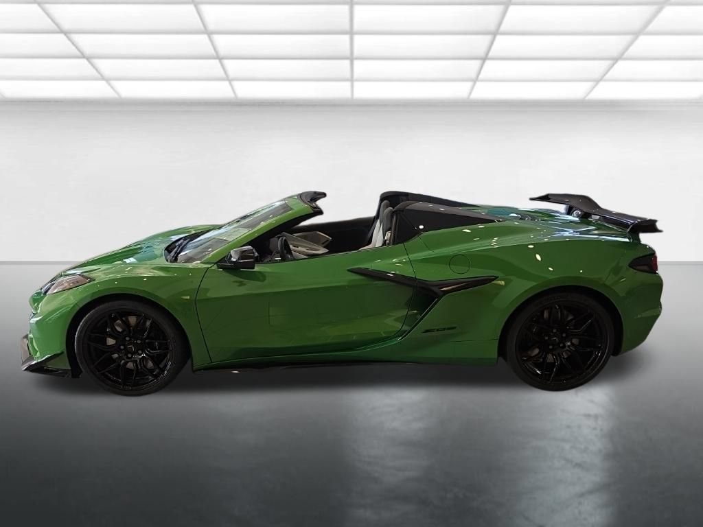 New 2027 Chevrolet Corvette Z06 RWD image 3