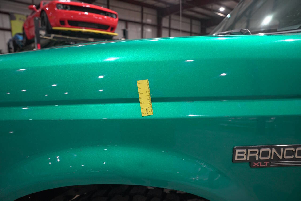 Used 1995 Ford Bronco XLT image 25