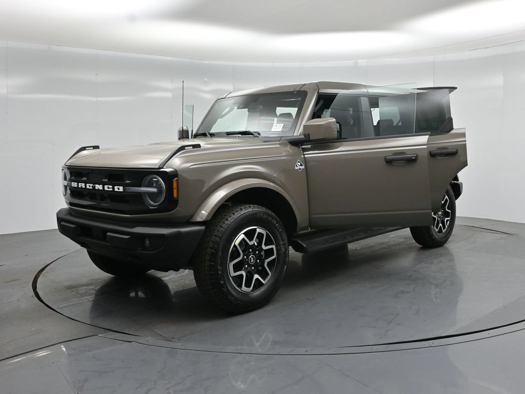 New 2026 Ford Bronco Outer Banks AWD/4WD image 29