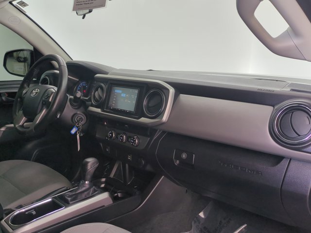 Used 2016 Toyota Tacoma SR5 w/ Towing Package image 24