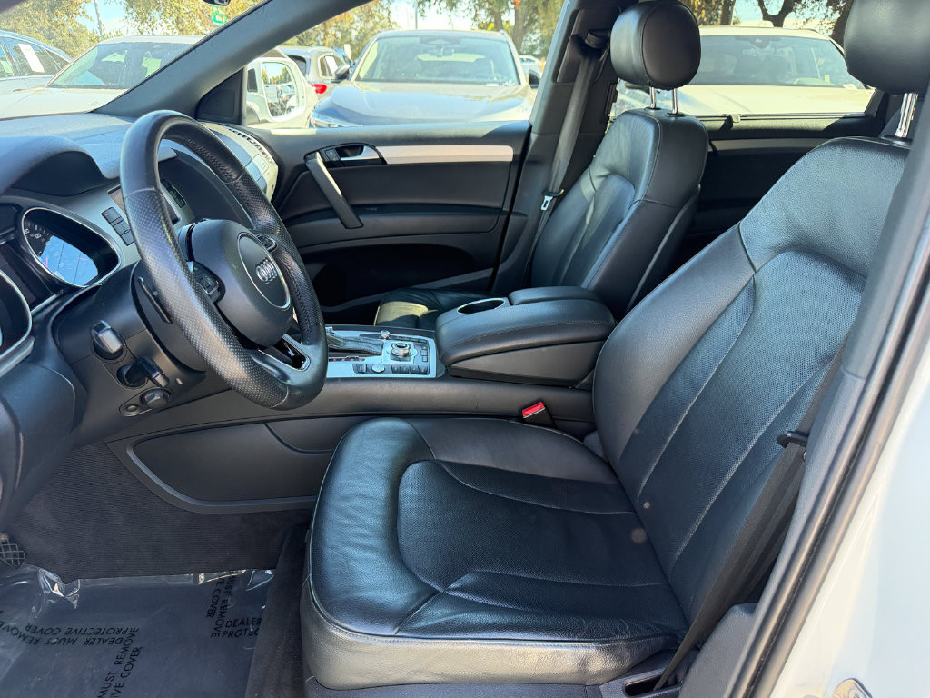 Used 2015 Audi Q7 3.0T S line Prestige w/ Towing Package AWD/4WD image 14