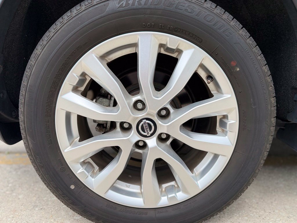 Used 2021 Nissan Rogue Sport SV AWD/4WD image 12