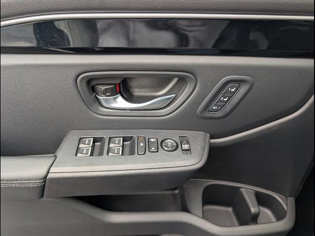 Used 2025 Honda Pilot Touring image 16