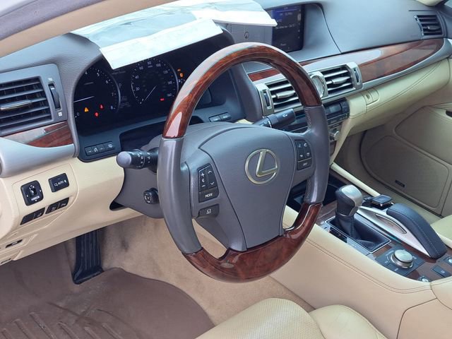 Used 2016 Lexus LS 460 AWD w/ Comfort Package image 8