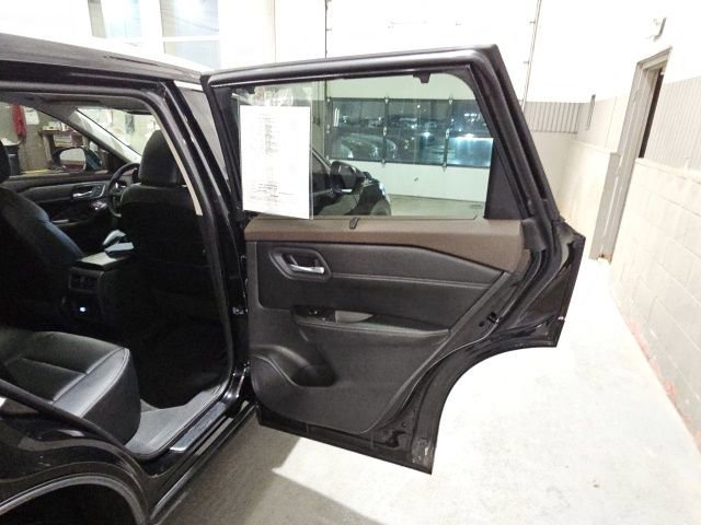 Certified 2023 Nissan Rogue SL w/ SL Premium Package AWD/4WD image 21