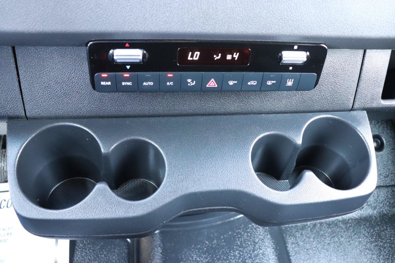 Used 2025 Mercedes-Benz Sprinter 2500 image 35