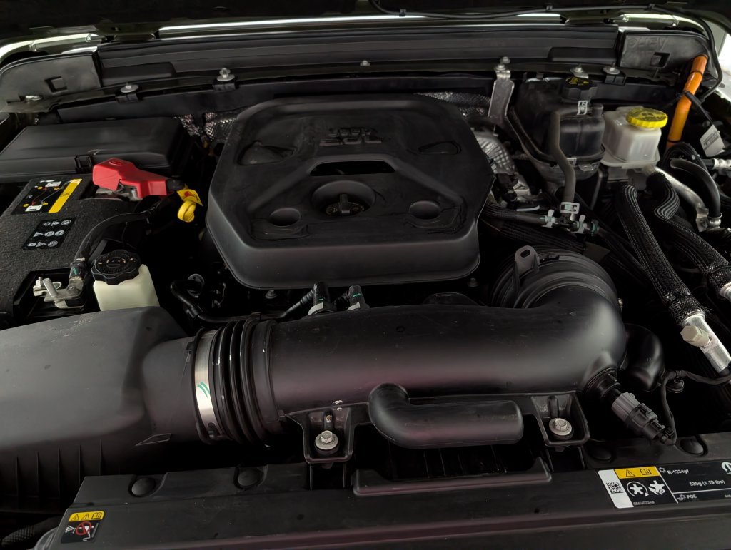 Used 2024 Jeep Wrangler Unlimited AWD/4WD image 26