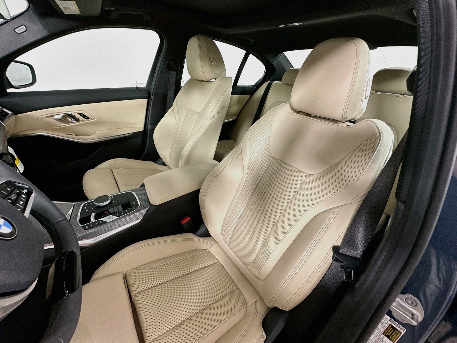 New 2026 BMW 330i xDrive Sedan w/ Premium Package AWD/4WD image 35