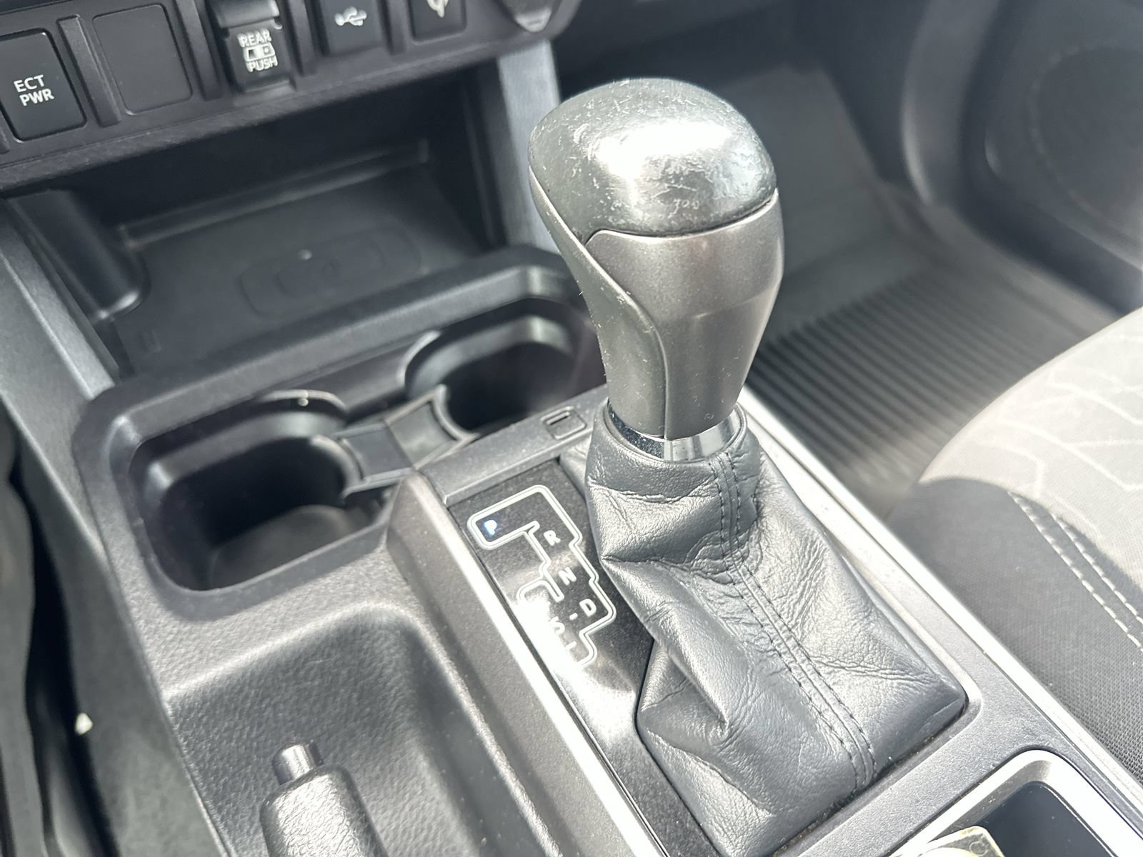 Used 2021 Toyota Tacoma TRD Sport AWD/4WD image 29