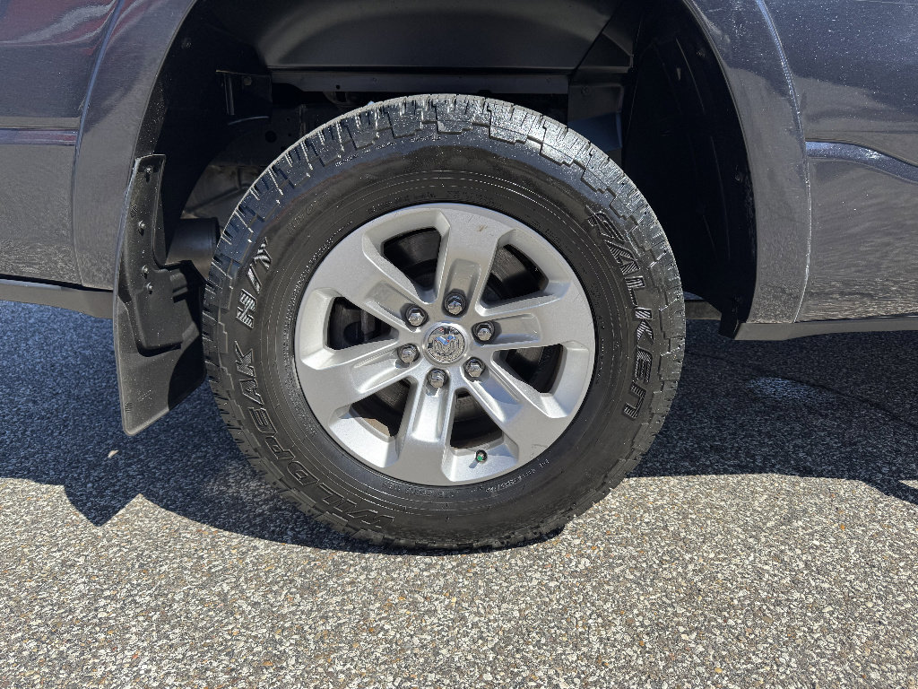 Used 2020 RAM 1500 Laramie image 9