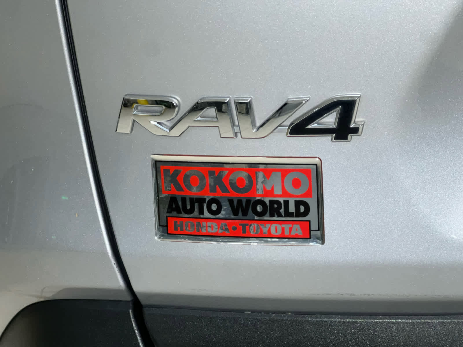 Used 2023 Toyota RAV4 XLE w/ Convenience Package AWD/4WD image 12