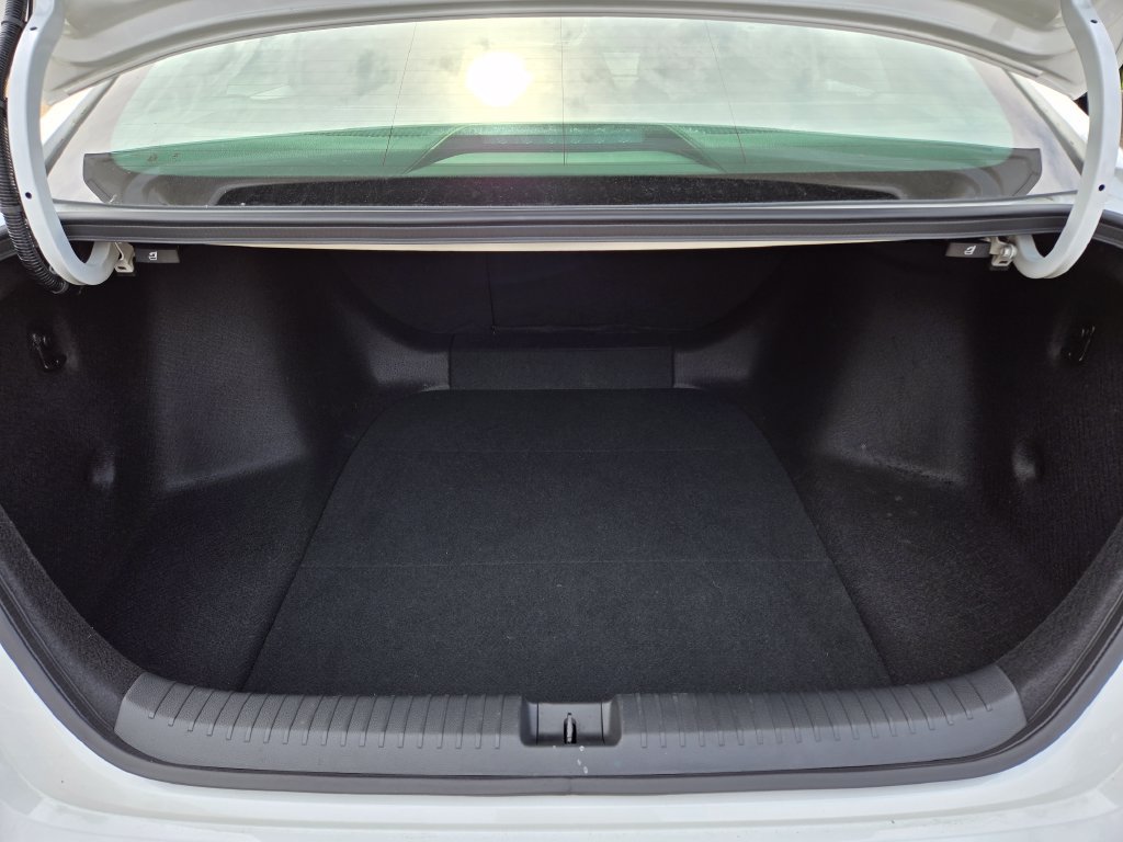 Used 2023 Honda Accord Sport image 11