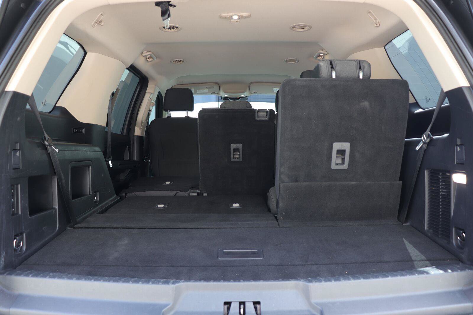Used 2022 Ford Expedition XLT AWD/4WD image 17