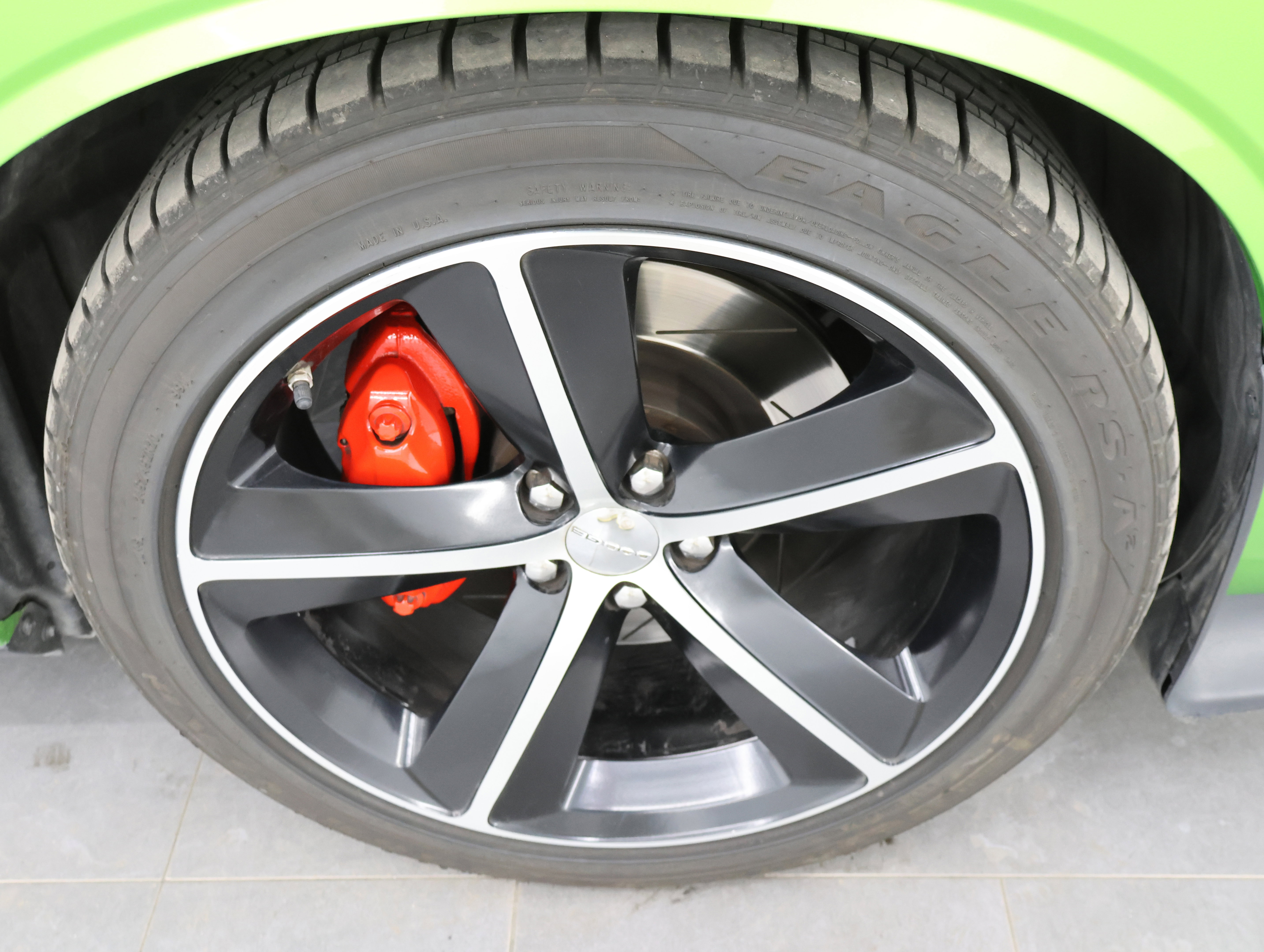 Used 2011 Dodge Challenger SRT8 w/ Green w/Envy Group image 3