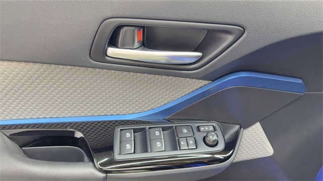 Used 2019 Toyota C-HR XLE image 21