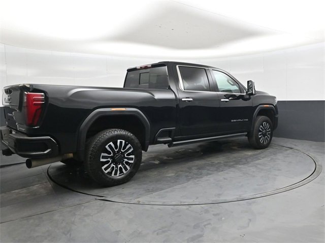 Used 2024 GMC Sierra 3500 Denali Ultimate image 4