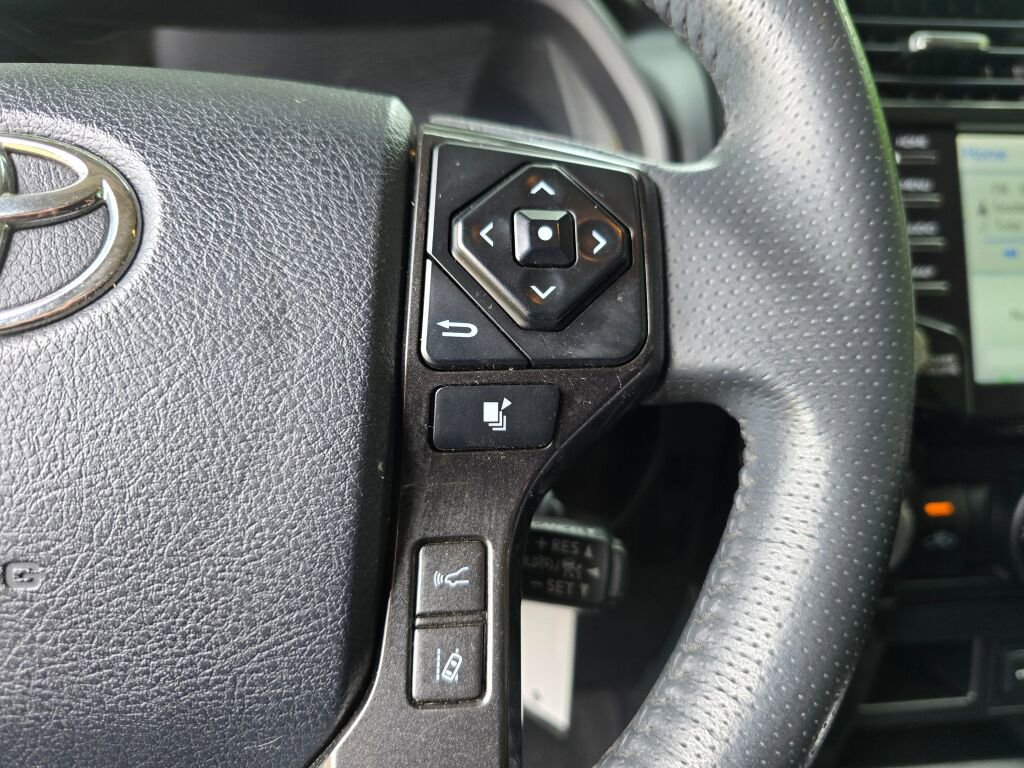 Used 2020 Toyota 4Runner SR5 image 28