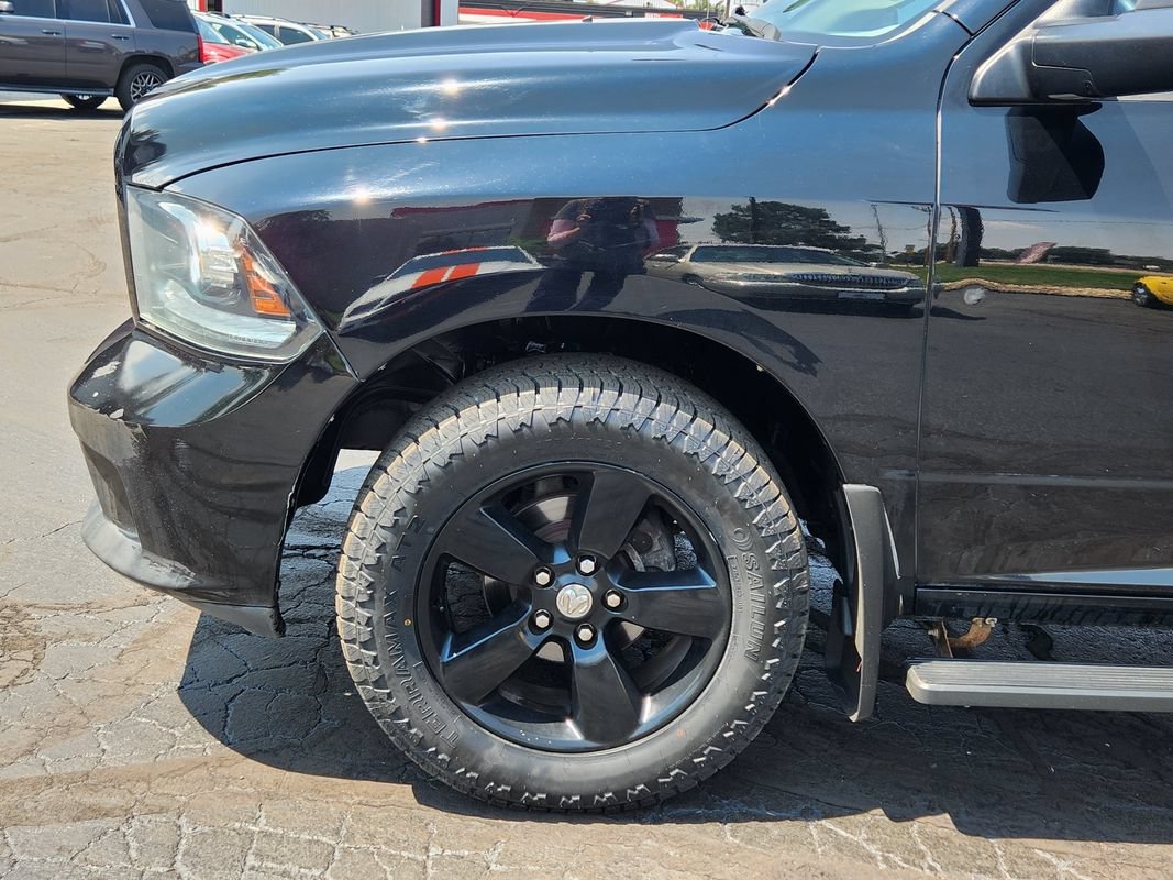 Used 2014 RAM 1500 Express w/ Black Ram 1500 Express Group AWD/4WD image 12