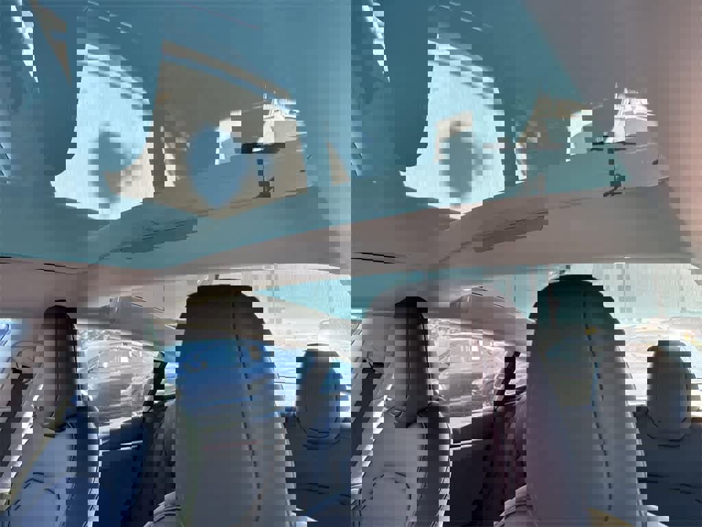 Used 2024 Tesla Model 3 Standard Range image 11