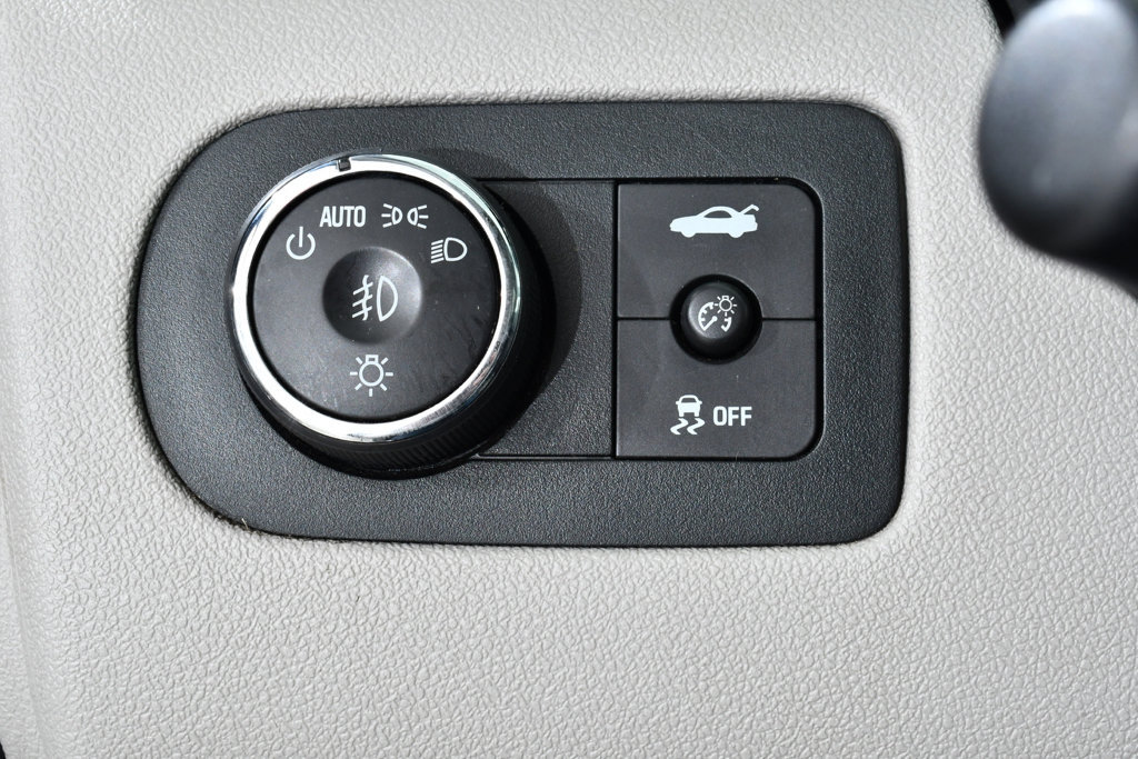 Used 2012 Chevrolet Impala LTZ FWD image 30