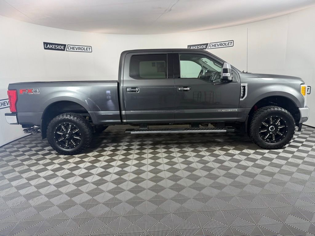 Used 2017 Ford F250 XLT w/ XLT Premium Package image 7