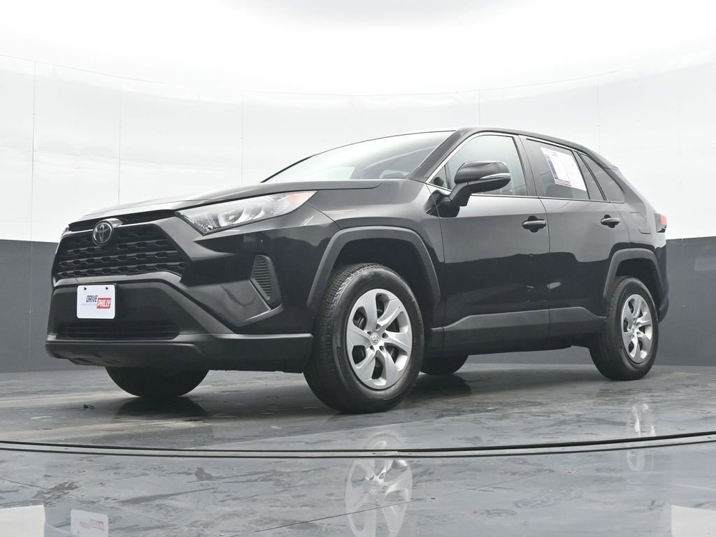 Used 2022 Toyota RAV4 LE image 26