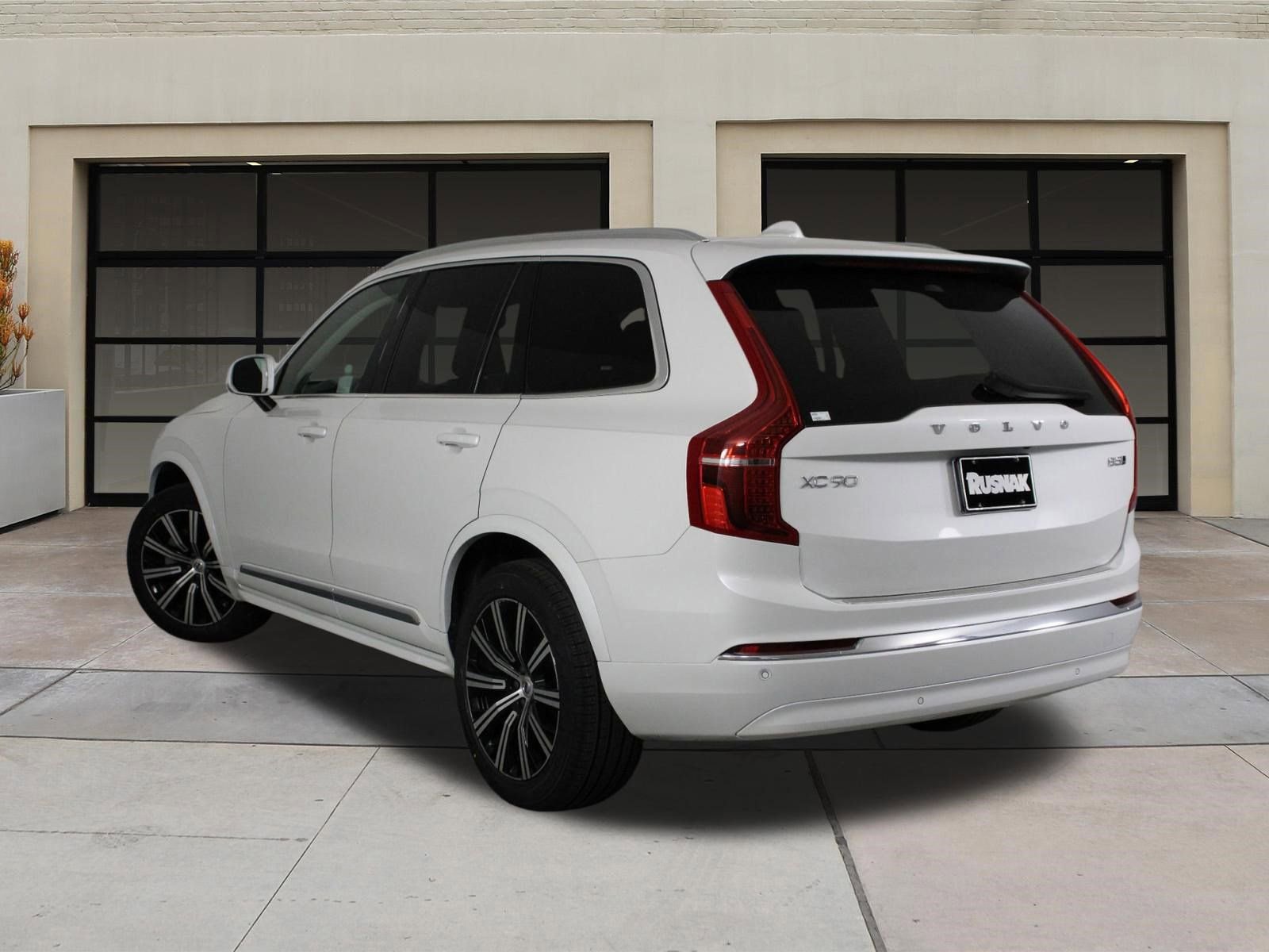 Certified 2024 Volvo XC90 B5 Core w/ Protection Package Premier image 2