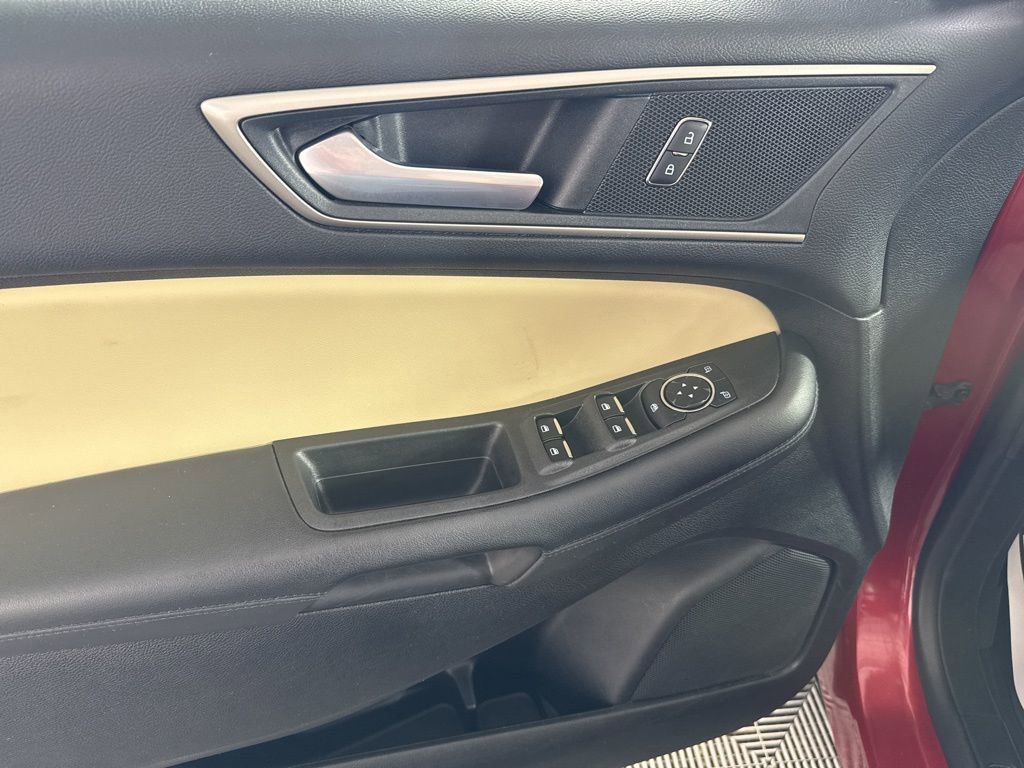 Certified 2024 Ford Edge SEL w/ Convenience Package AWD/4WD image 19