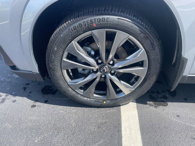 New 2026 Lexus UX 300h AWD image 9
