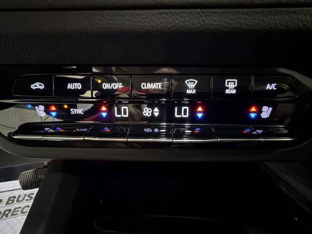 Used 2022 Buick Envision Avenir w/ Technology Package II image 19