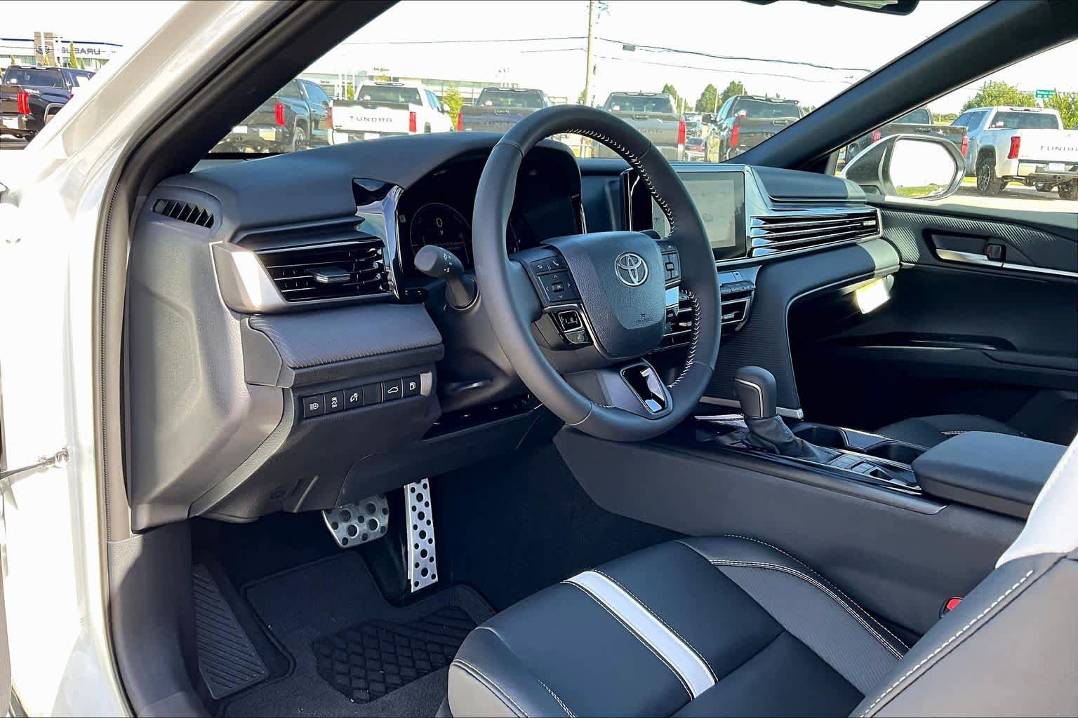 New 2026 Toyota Camry SE FWD image 8