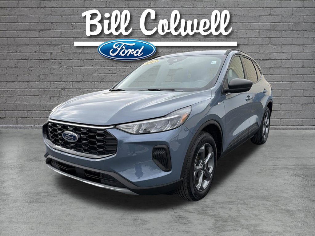Used 2025 Ford Escape ST-Line w/ Tech Pack #1 AWD/4WD image 9
