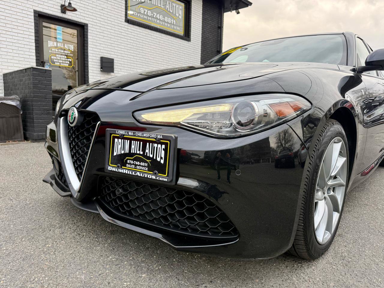Used 2022 Alfa Romeo Giulia Ti AWD/4WD image 10