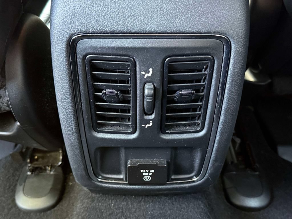 Used 2020 Jeep Grand Cherokee Altitude AWD/4WD image 10