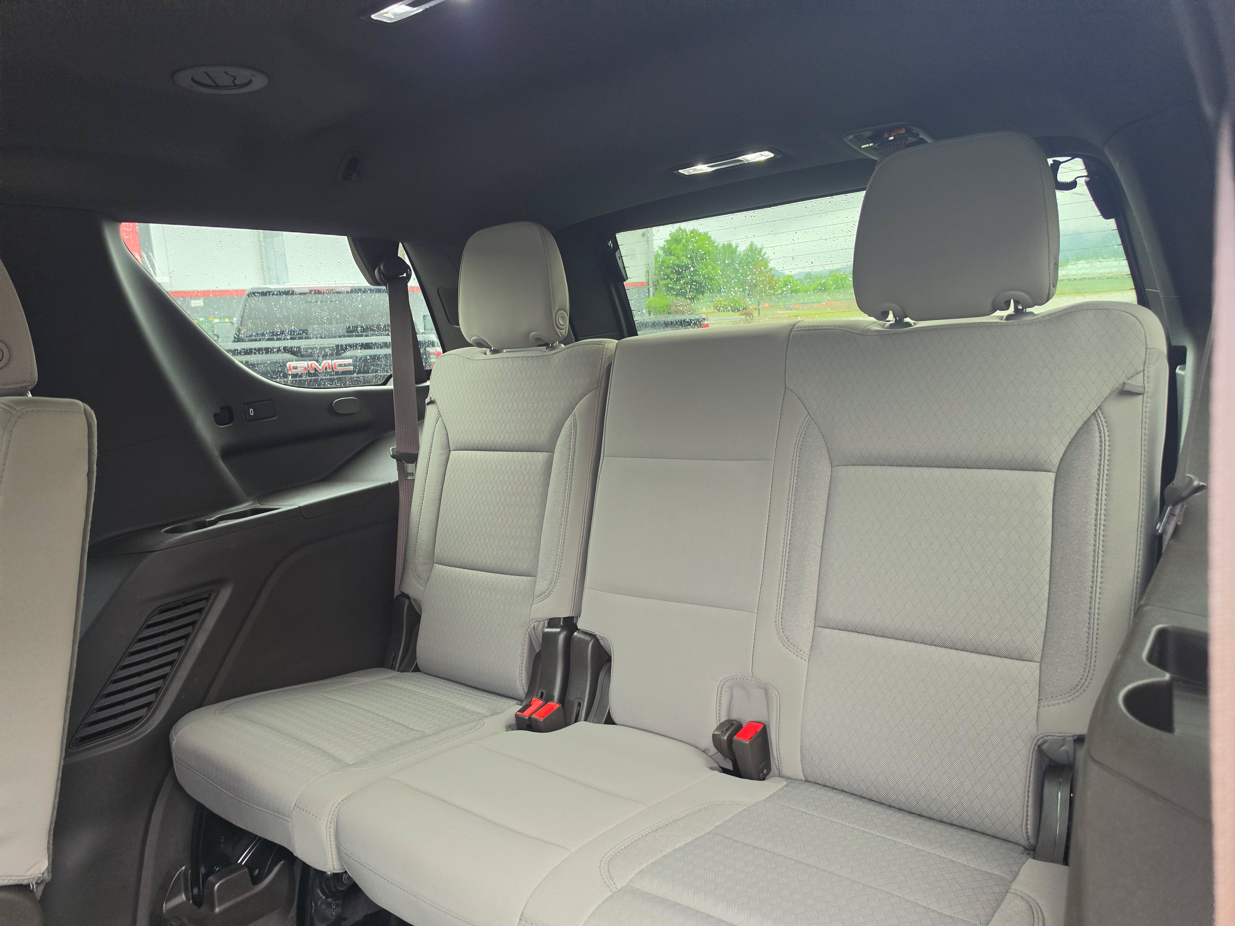 Used 2023 Chevrolet Tahoe LS AWD/4WD image 15