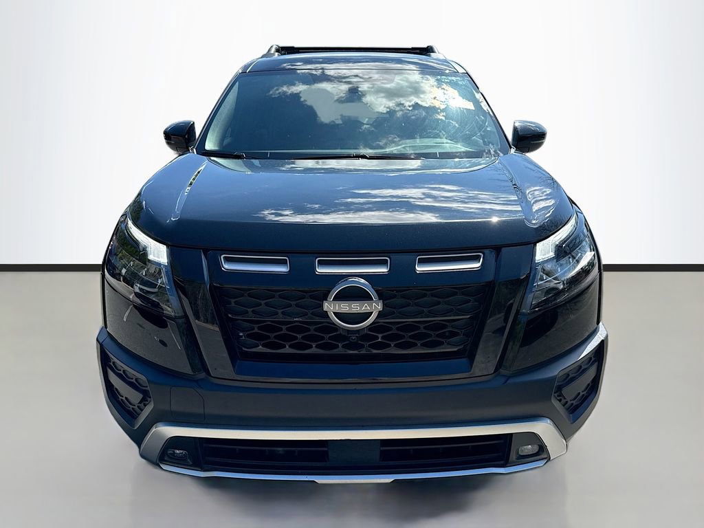 Used 2023 Nissan Pathfinder Rock Creek image 2