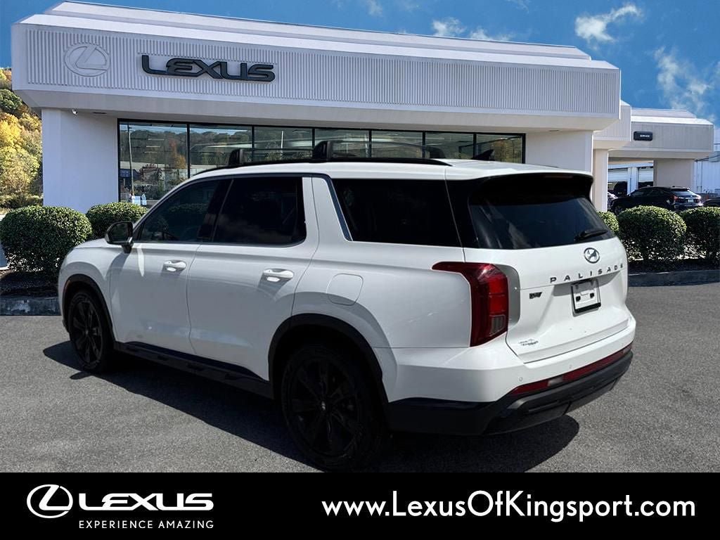 Used 2023 Hyundai Palisade XRT FWD image 3