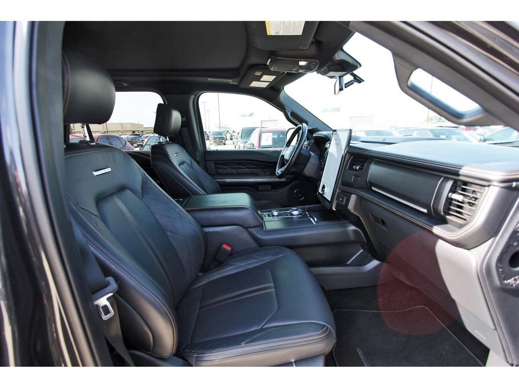 Certified 2023 Ford Expedition Max Platinum AWD/4WD image 30