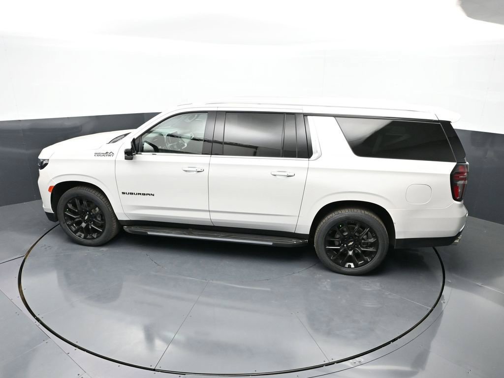 Used 2022 Chevrolet Suburban High Country w/ LPO, Illumination Package AWD/4WD image 44