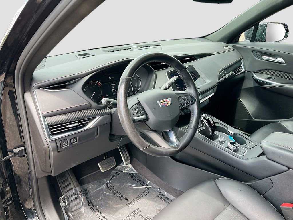 Used 2023 Cadillac XT4 Sport image 9