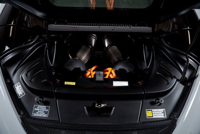 Used 2024 Ferrari 296 GTS image 9